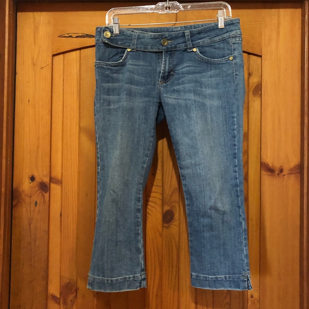 PRE-WORN BB JEAN CAPRIS SIZE 9
